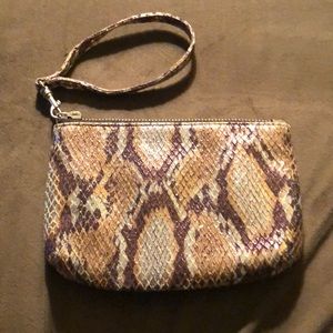 Express Wristlet | NEW